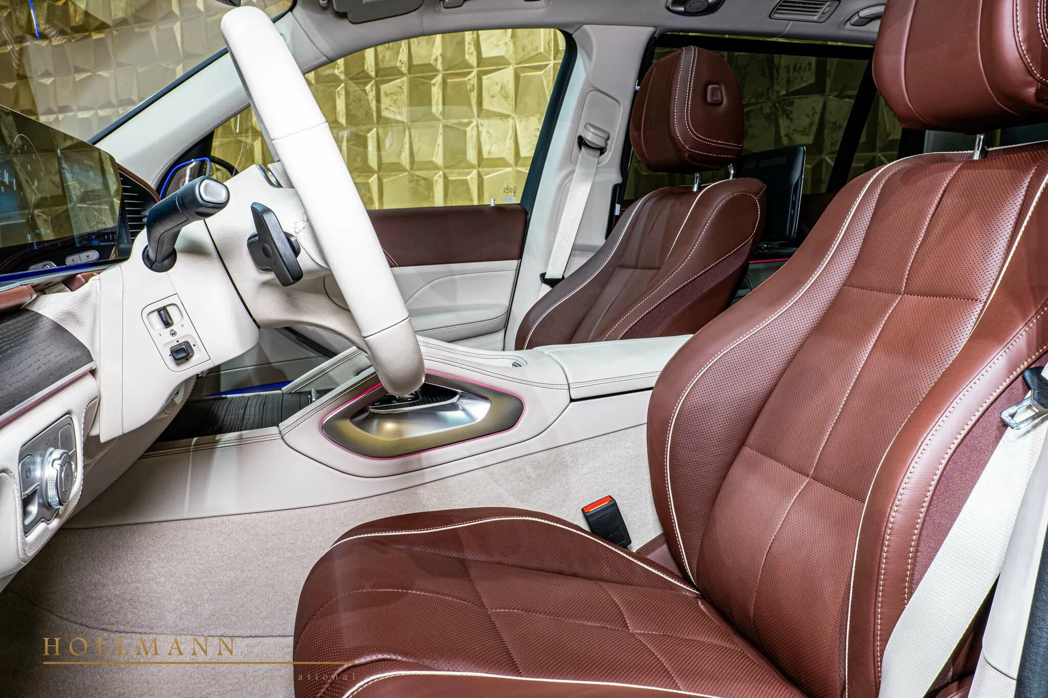 2023 BRABUS GLS 800 interior, seats