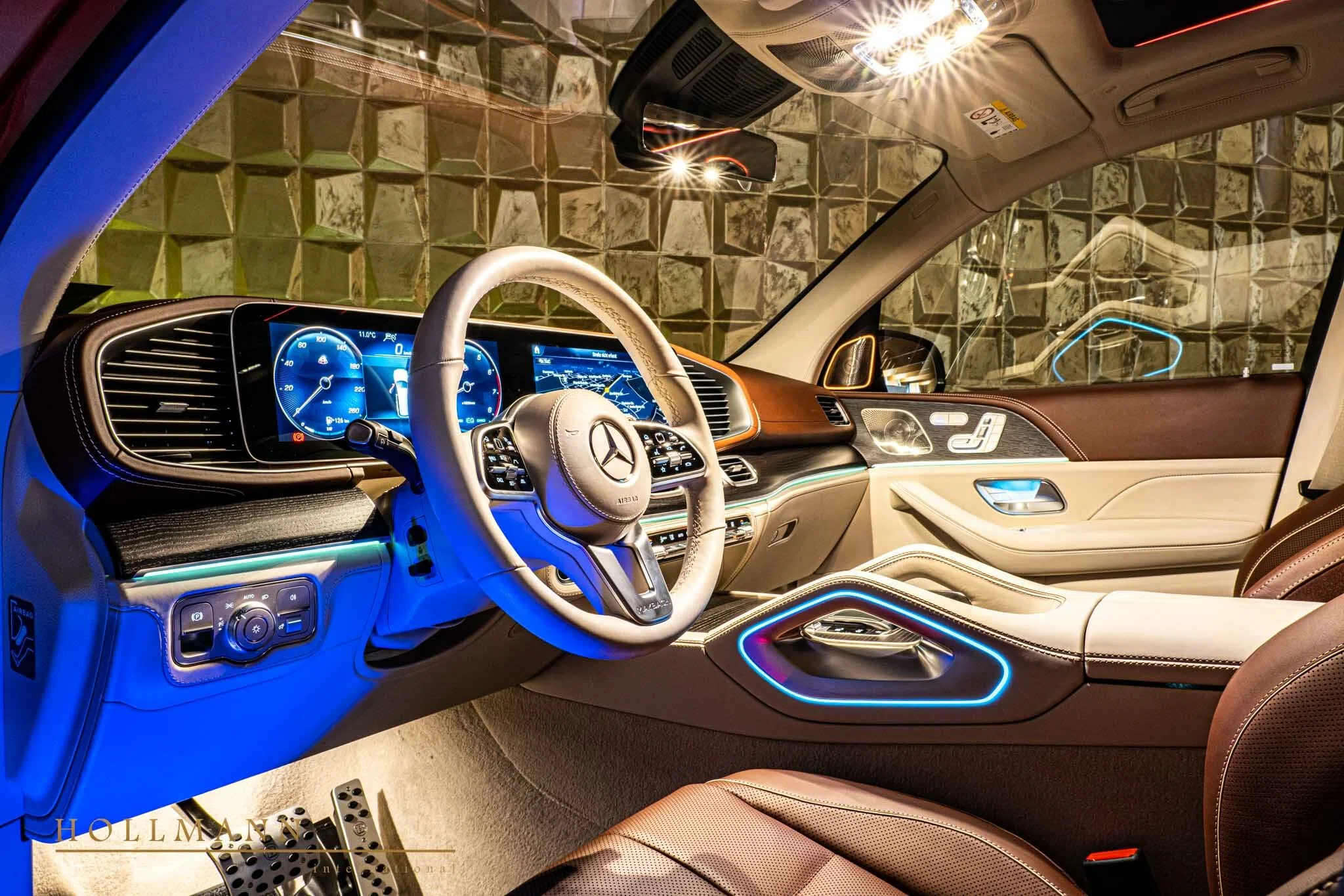 2023 BRABUS GLS 800 interior, dashboard