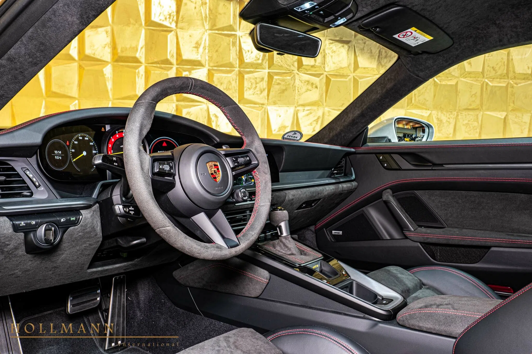 2022 Porsche 911 GT3 interior, dashboard
