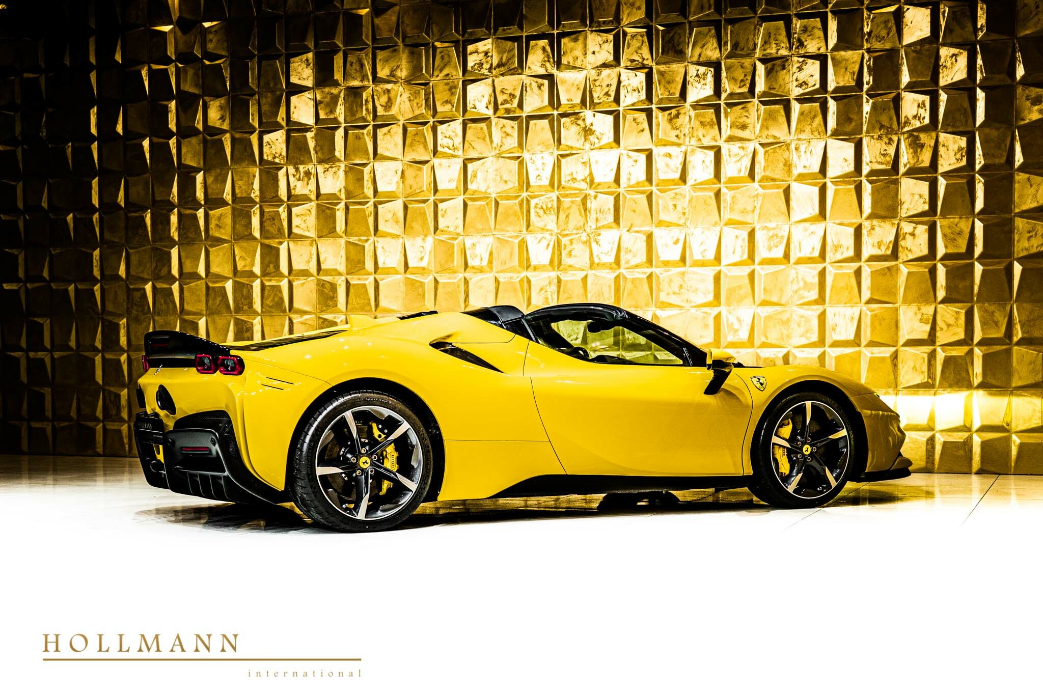 2023 Ferrari SF90 Spider, 10/24