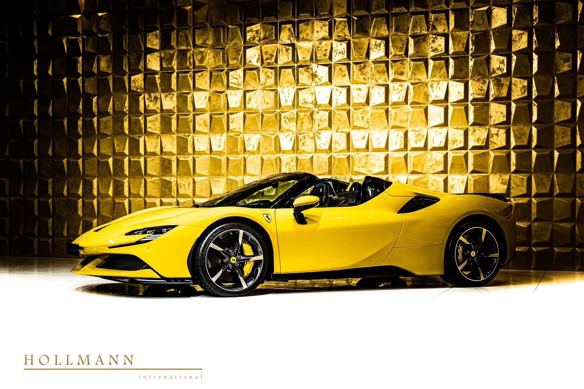 2023 Ferrari SF90 Spider, 16/24