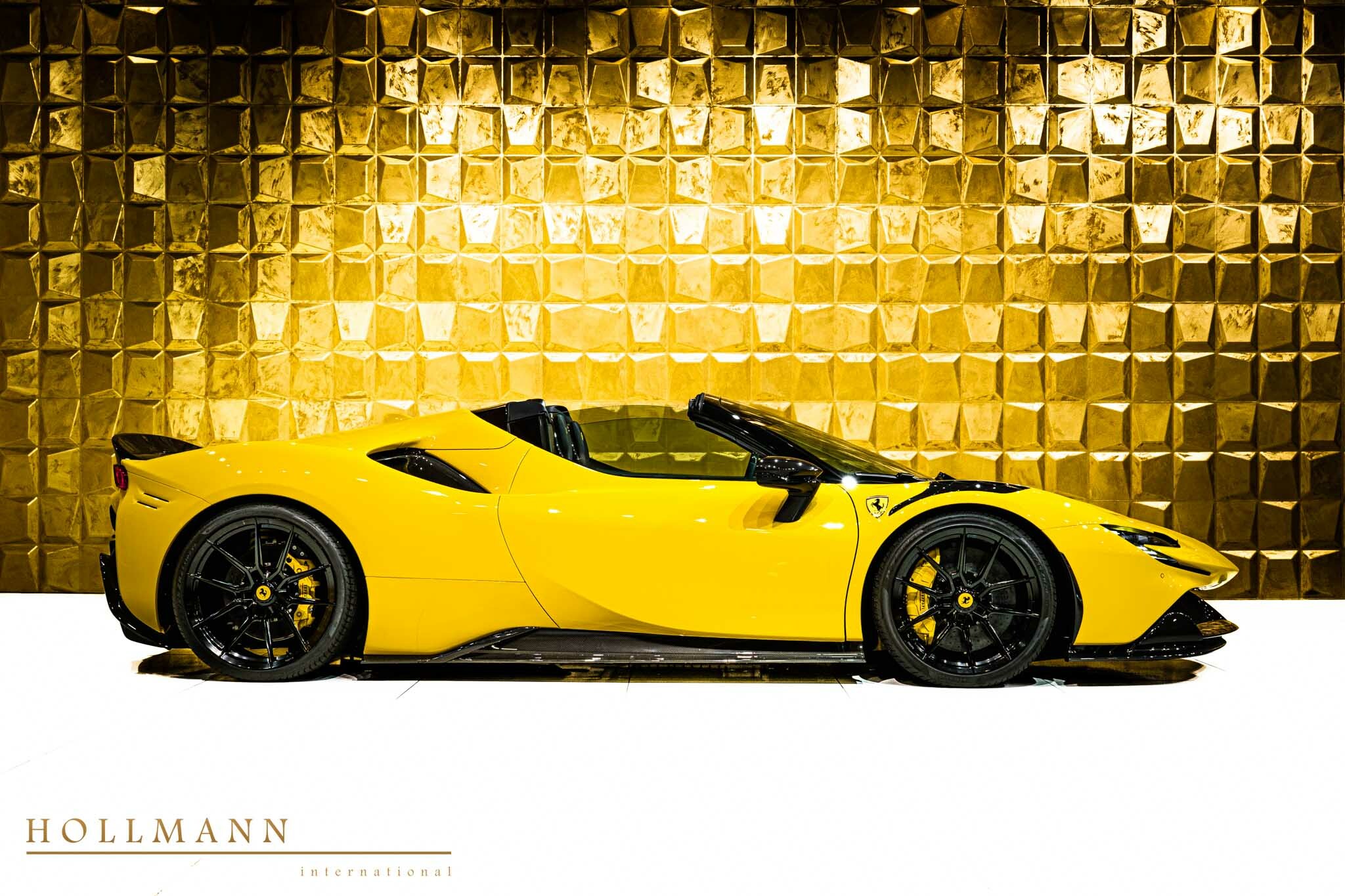 2022 Ferrari SF90 Spider by NOVITEC, 40/44