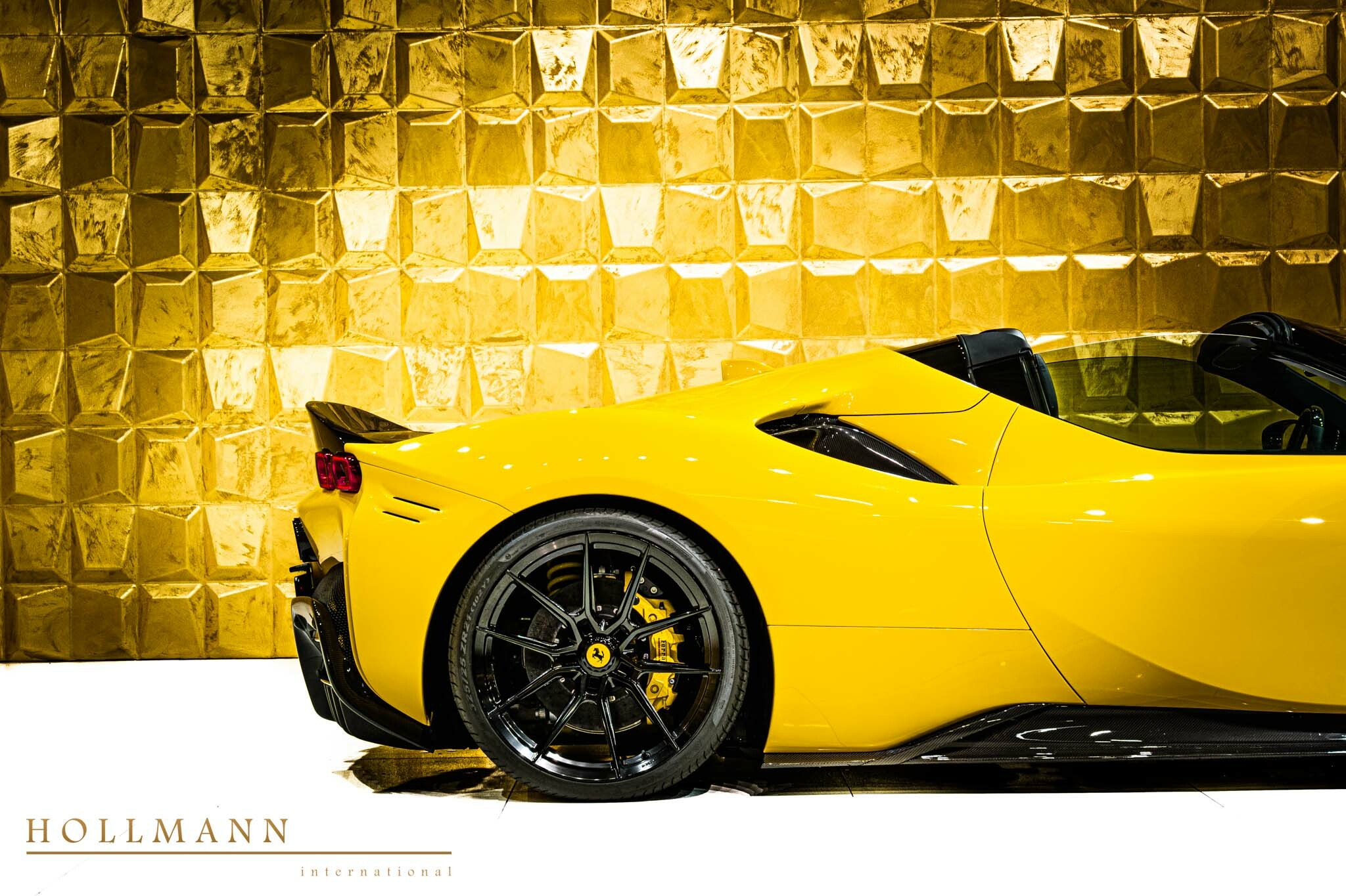 2022 Ferrari SF90 Spider by NOVITEC, 42/44