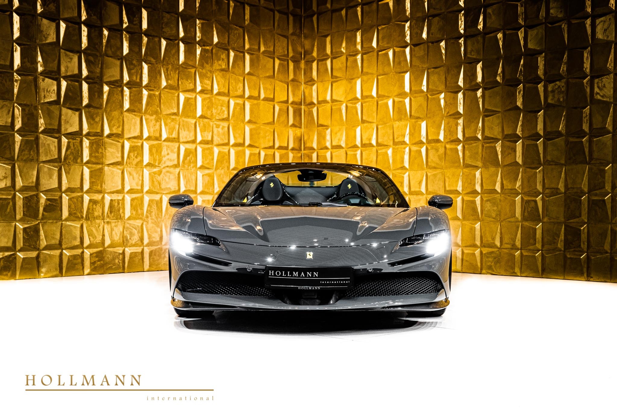 2022 Ferrari SF90 Spider by NOVITEC, 18/19