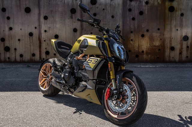 2023 S Diavel Lamborghini