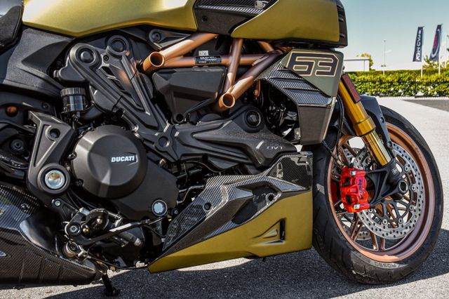 2023 S Diavel Lamborghini, 6/18