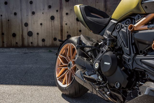 2023 S Diavel Lamborghini, 8/18