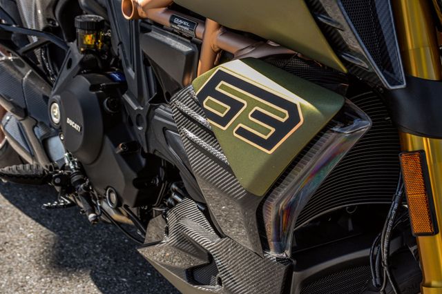 2023 S Diavel Lamborghini, 9/18