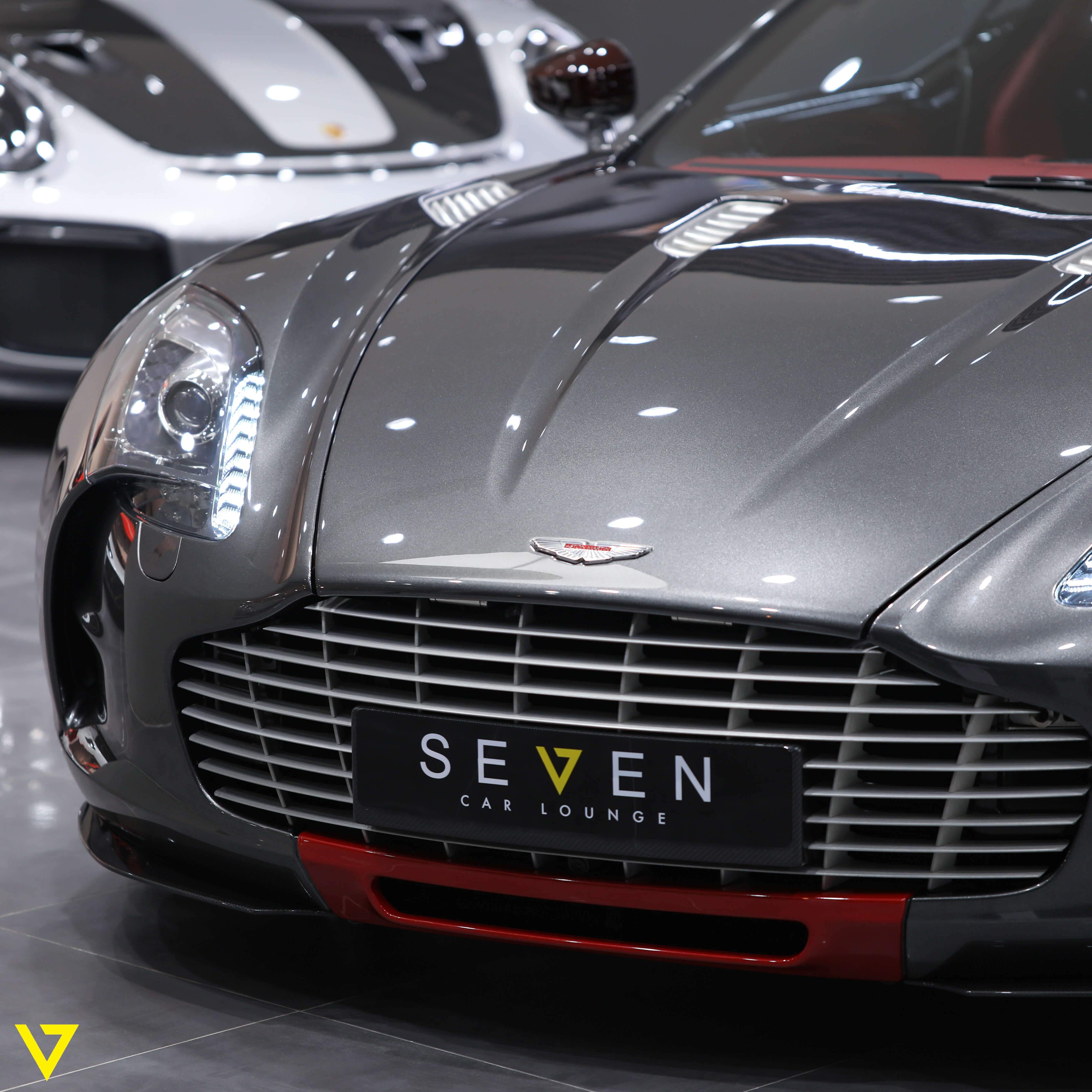 2011 Aston Martin One-77, 13/15