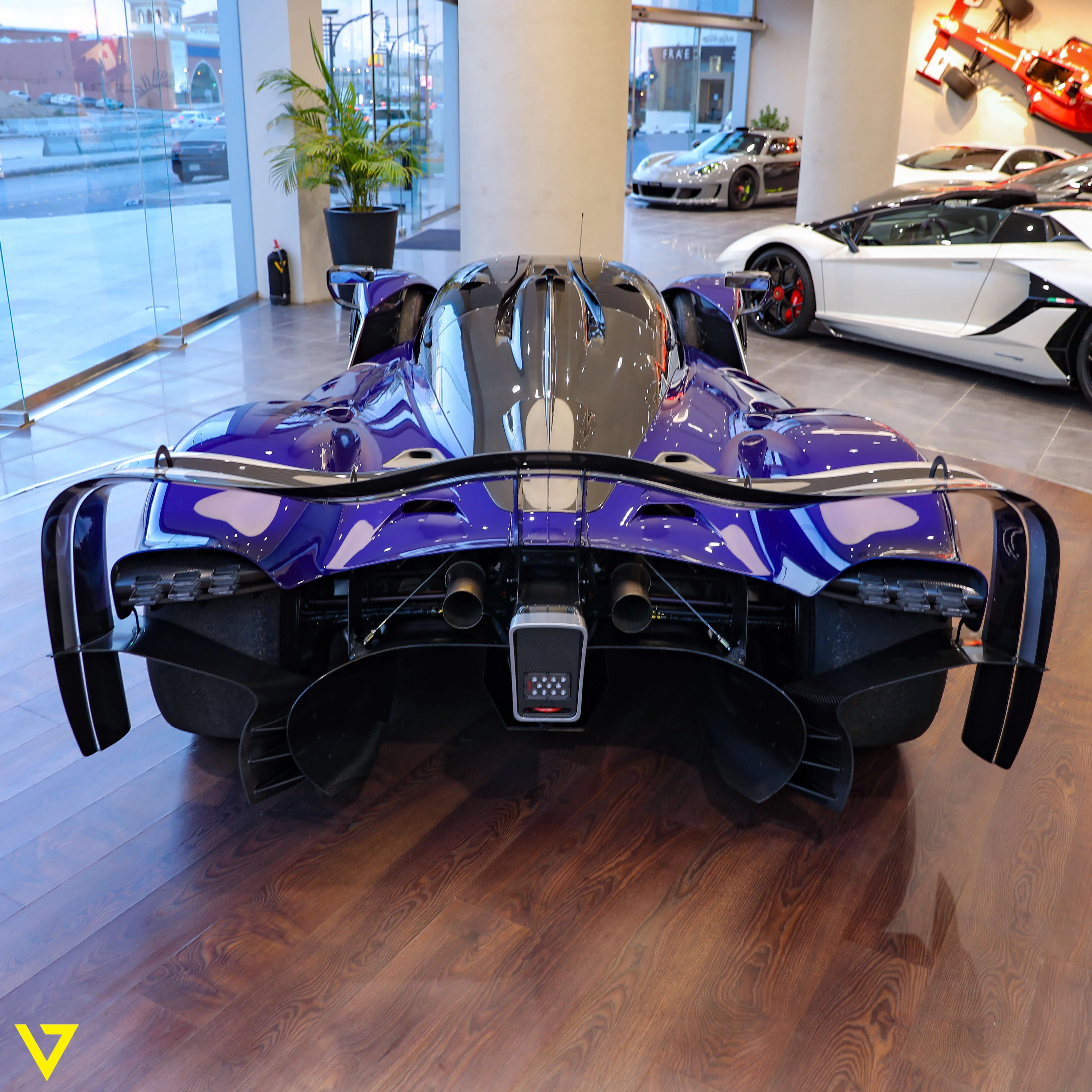2022 Aston Martin Valkyrie AMR Pro, 6/14