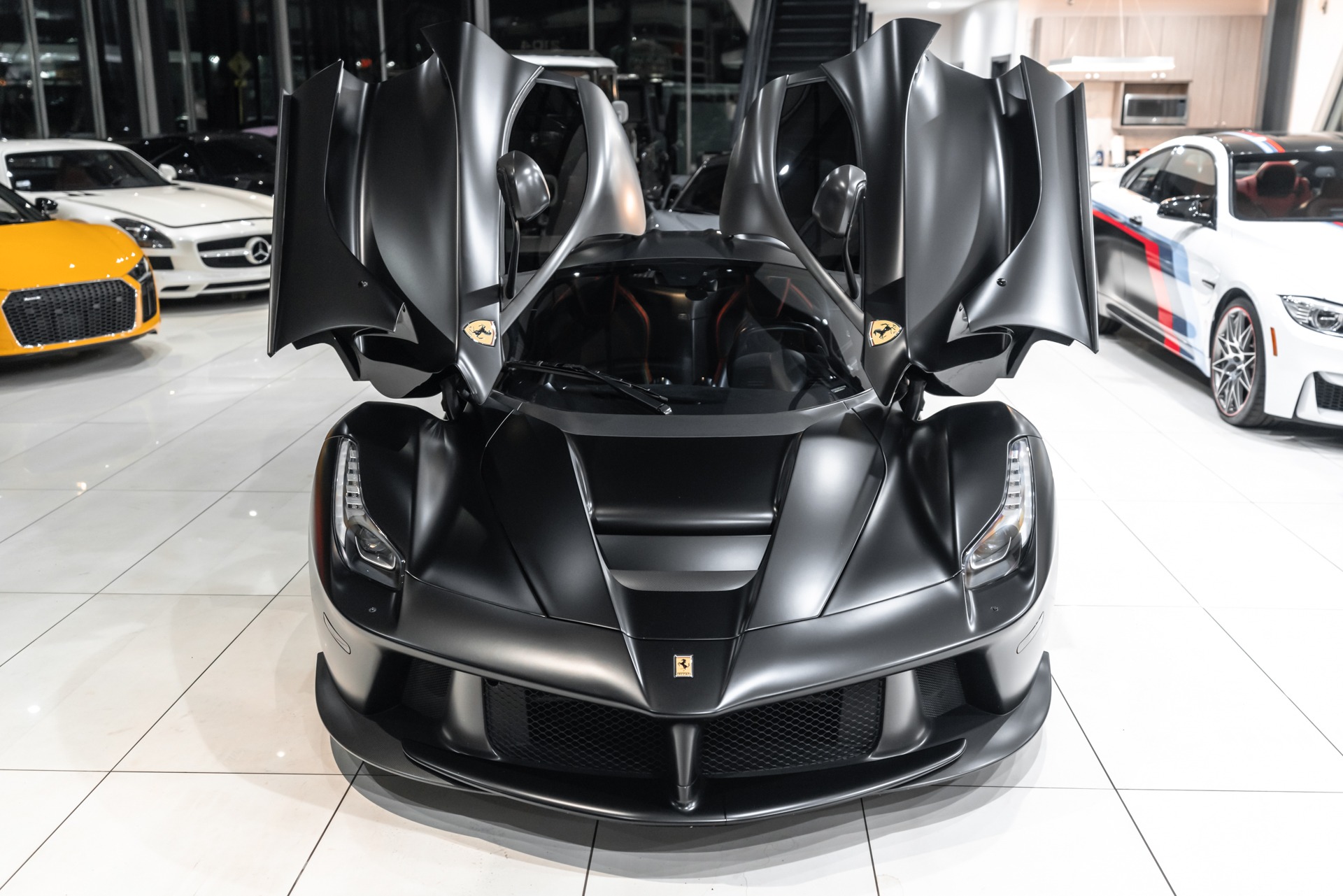 2015 FERRARI LAFERRARI, 2/16