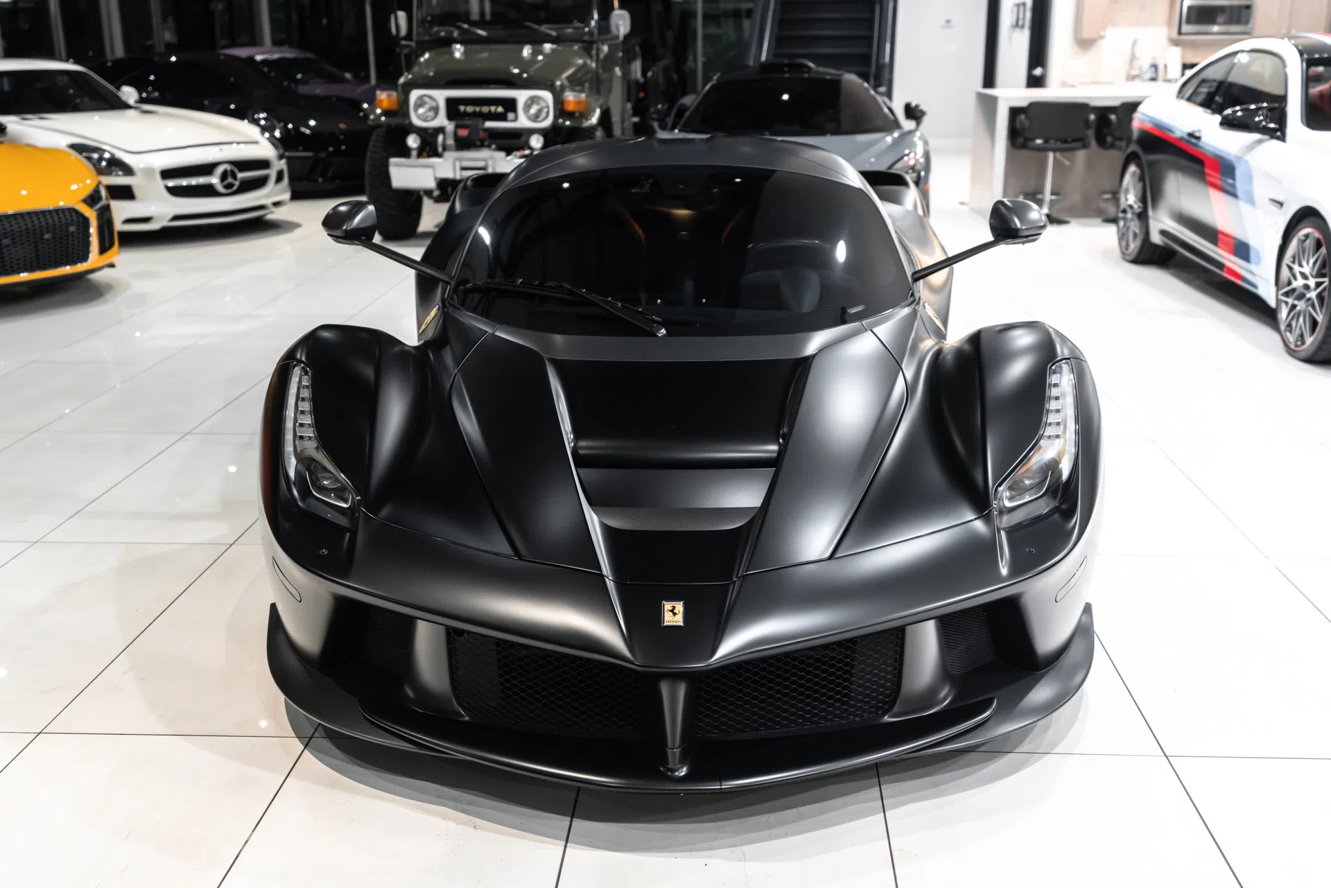 2015 Ferrari LaFerrari for sale, exterior, Nero over Nero