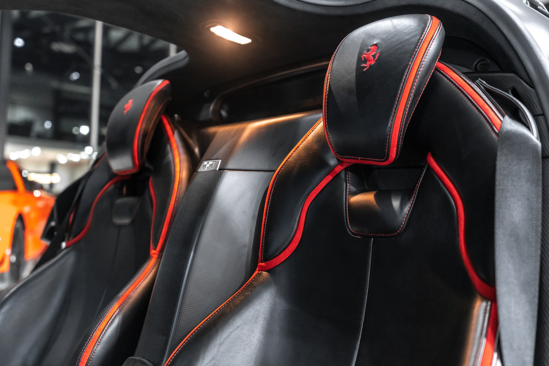 2015 FERRARI LAFERRARI, 10/16