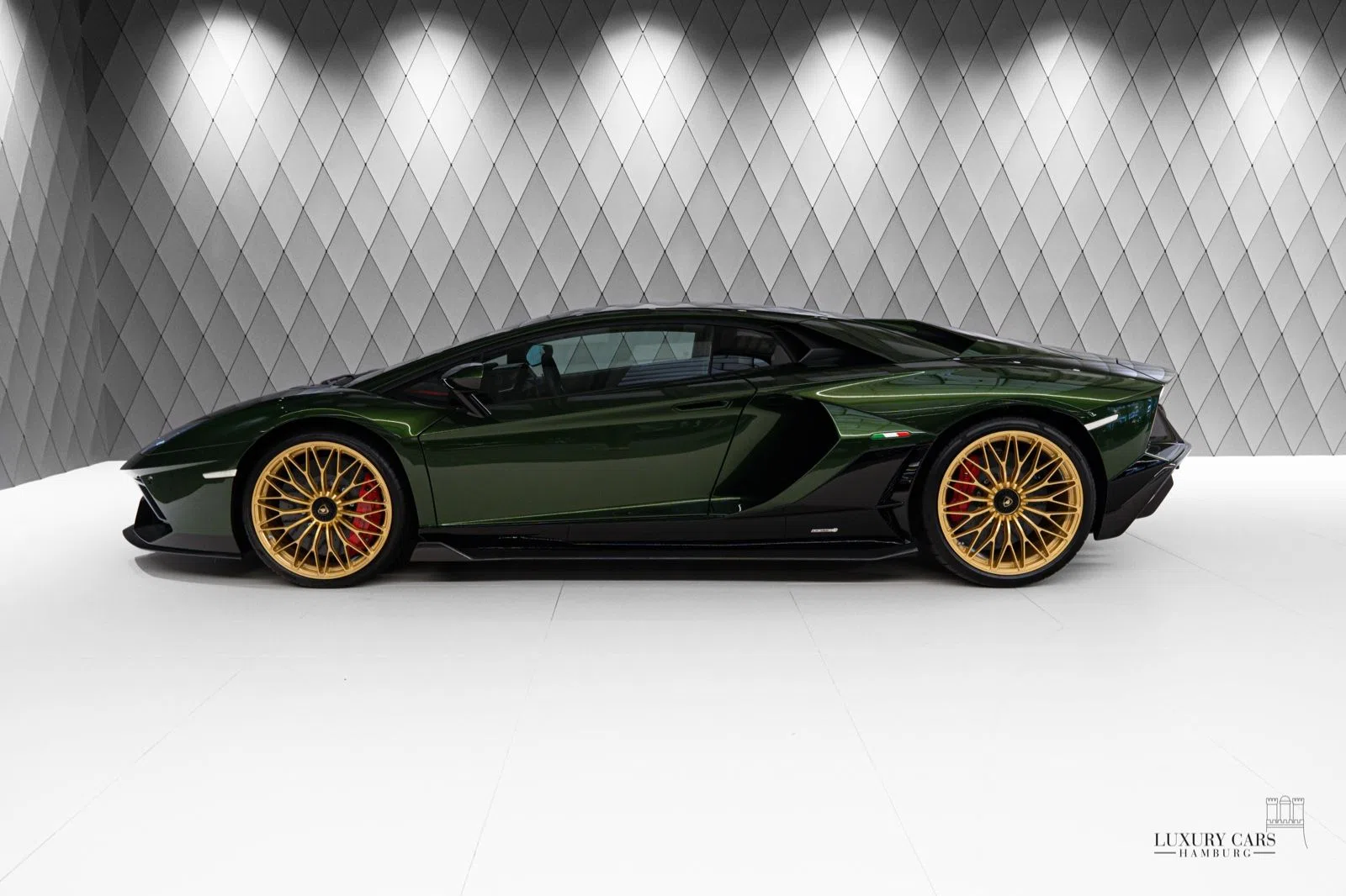 2022 Lamborghini Aventador Ultimae for sale, exterior, Green