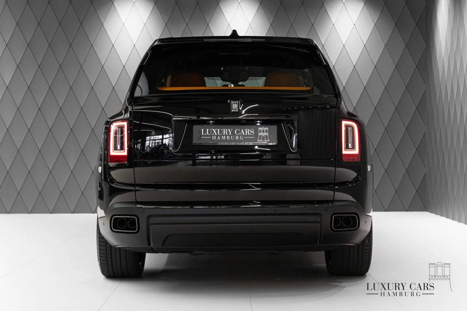2023 Rolls-Royce Cullinan BLACK BADGE, rear three-quarter view