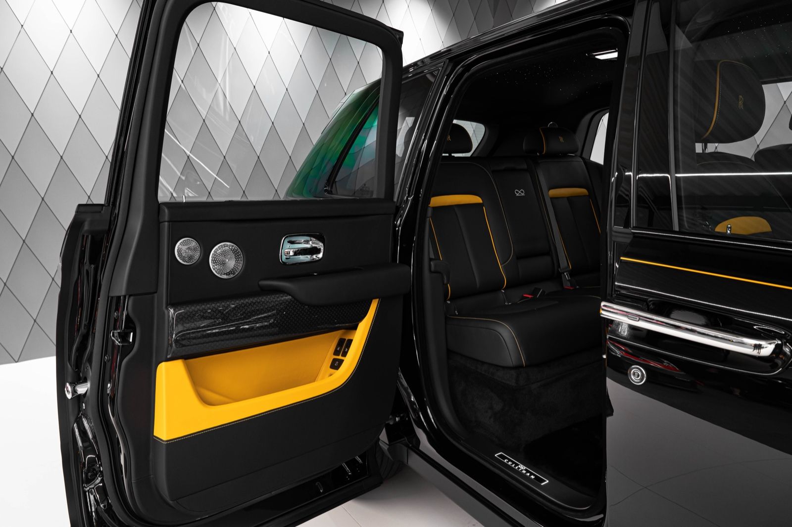 2023 Rolls-Royce Cullinan BLACK BADGE, 4/15