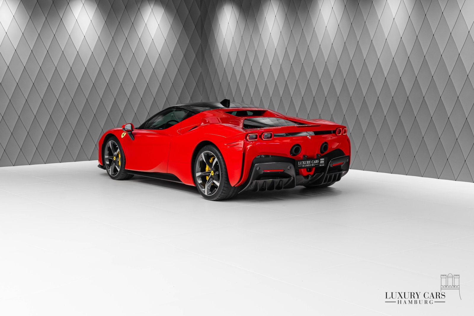 2023 Ferrari SF 90 Stradale, 2/14