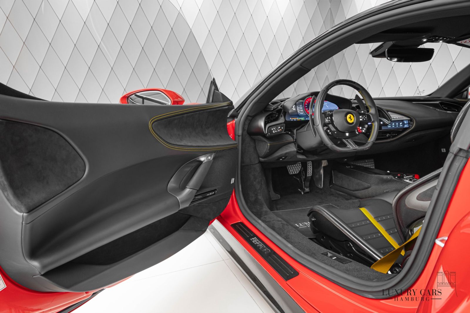 2023 Ferrari SF 90 Stradale, 4/14