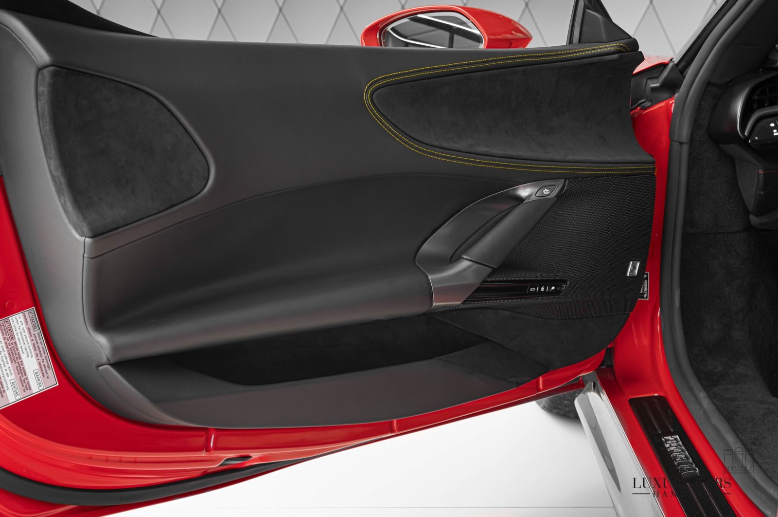2023 Ferrari SF 90 Stradale, 10/14