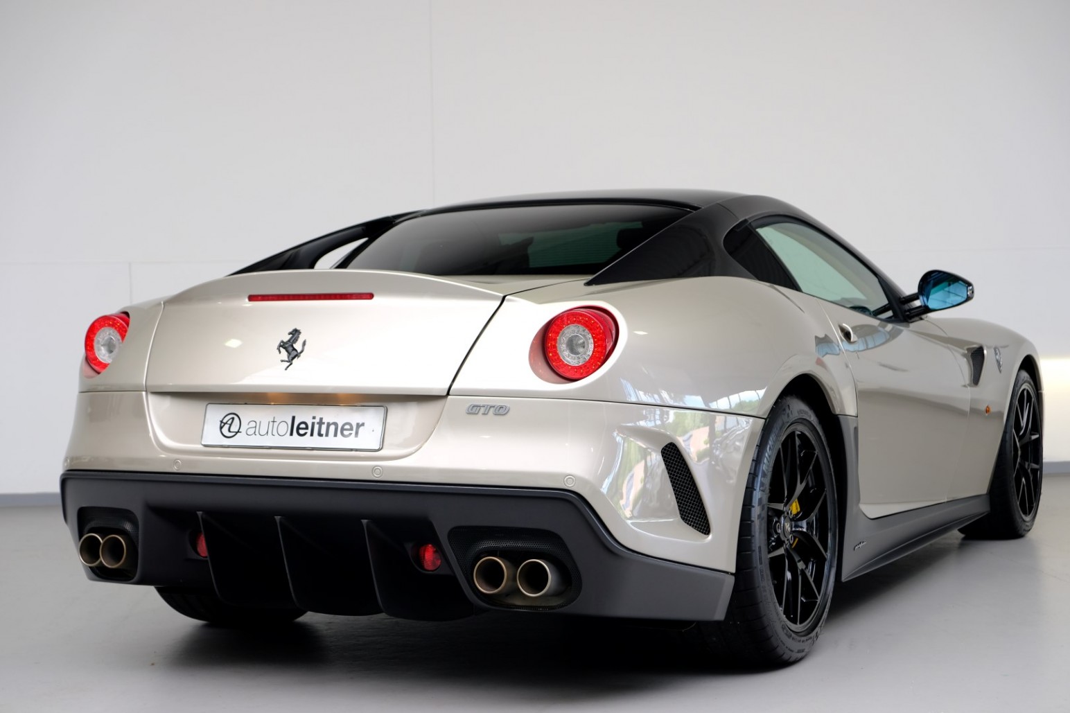 2010 Ferrari 599 GTO, 7/24