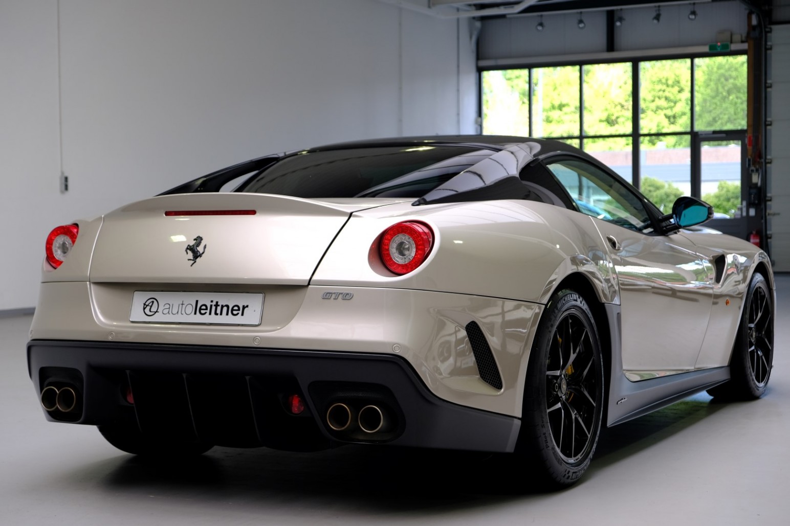 2010 Ferrari 599 GTO, 8/24
