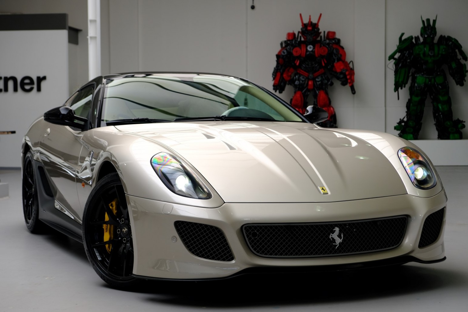 2010 Ferrari 599 GTO, 18/24