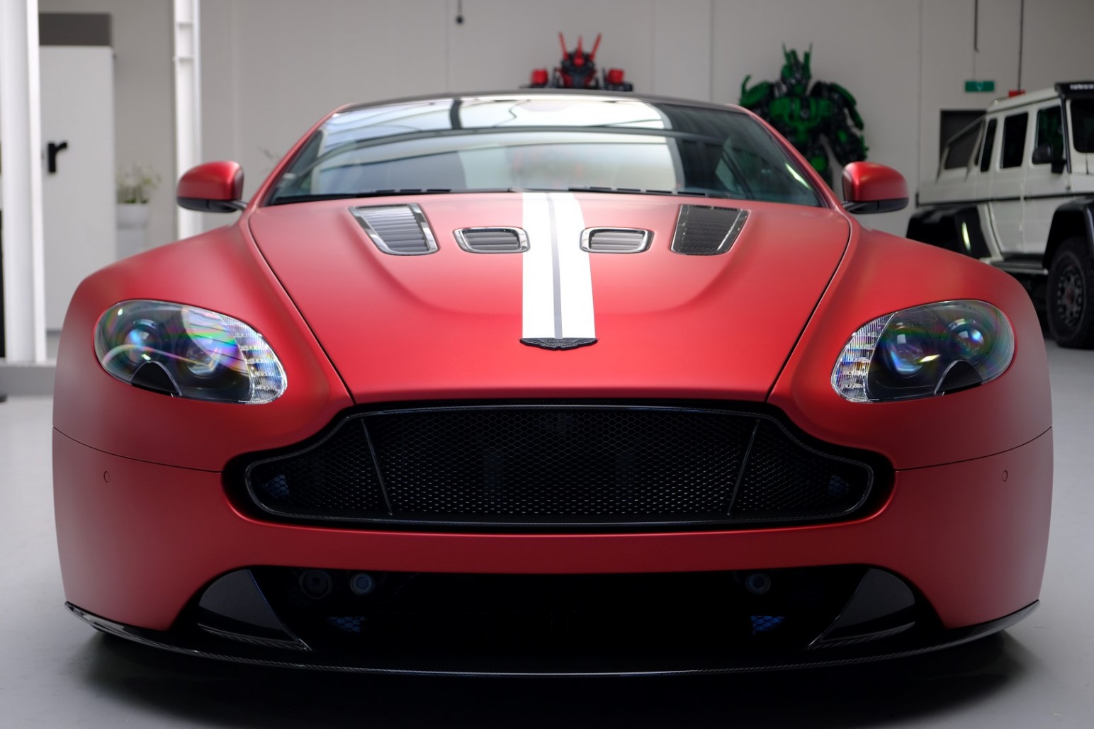 2018 Aston Martin V12 Vantage S Satin Seven, 15/18