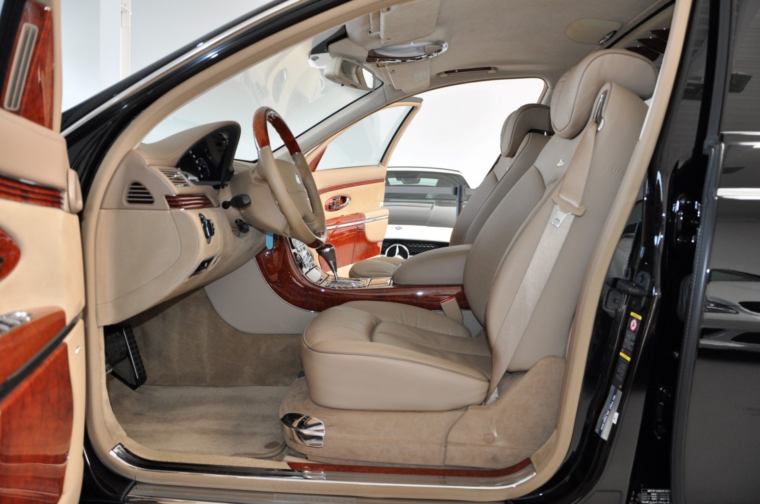 2011 Maybach 62S, 9/24
