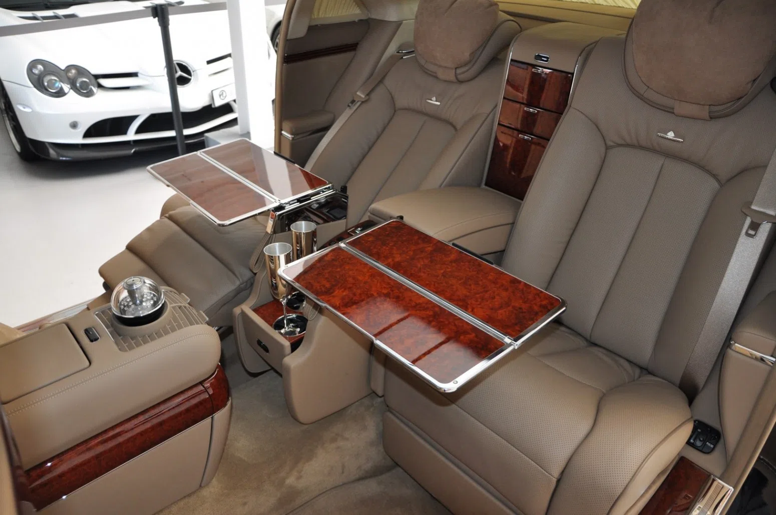 2011 Maybach 62S interior, seats