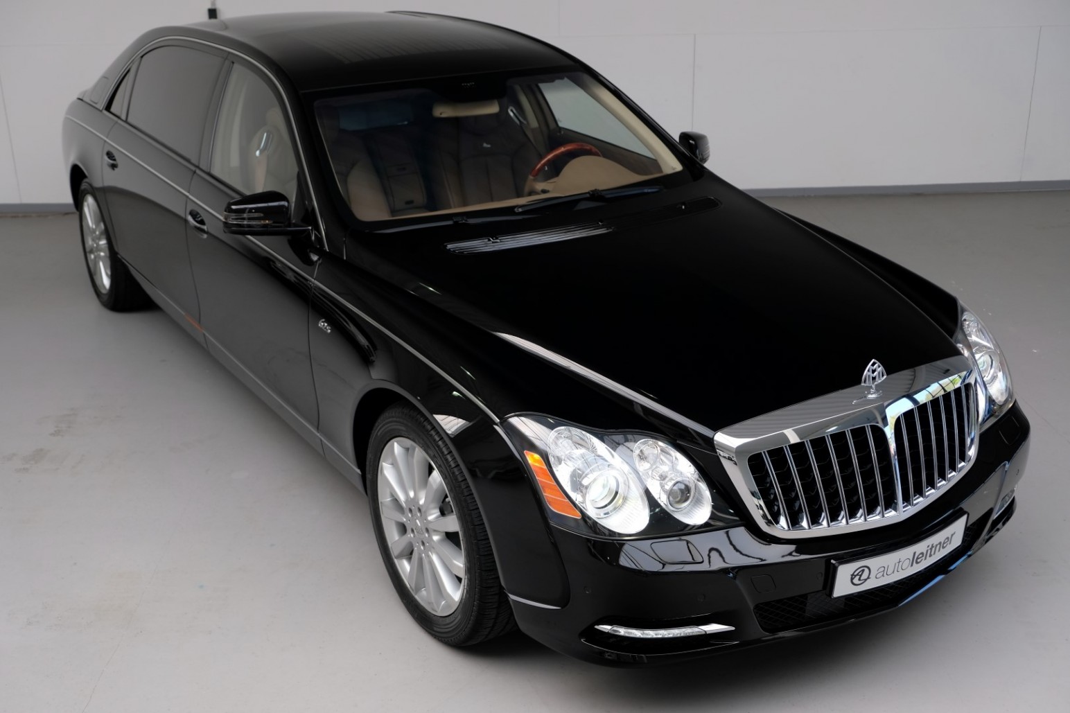 2011 Maybach 62S, 20/24