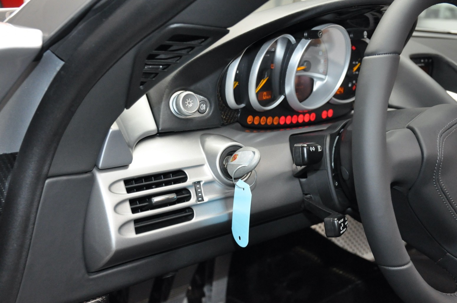 2004 Porsche Carrera GT, 14/20