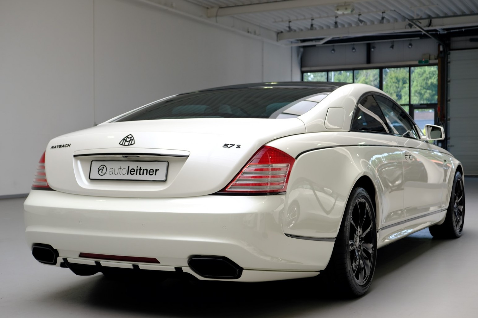 2010 Maybach 57S Coupe Xenatec, 2/26