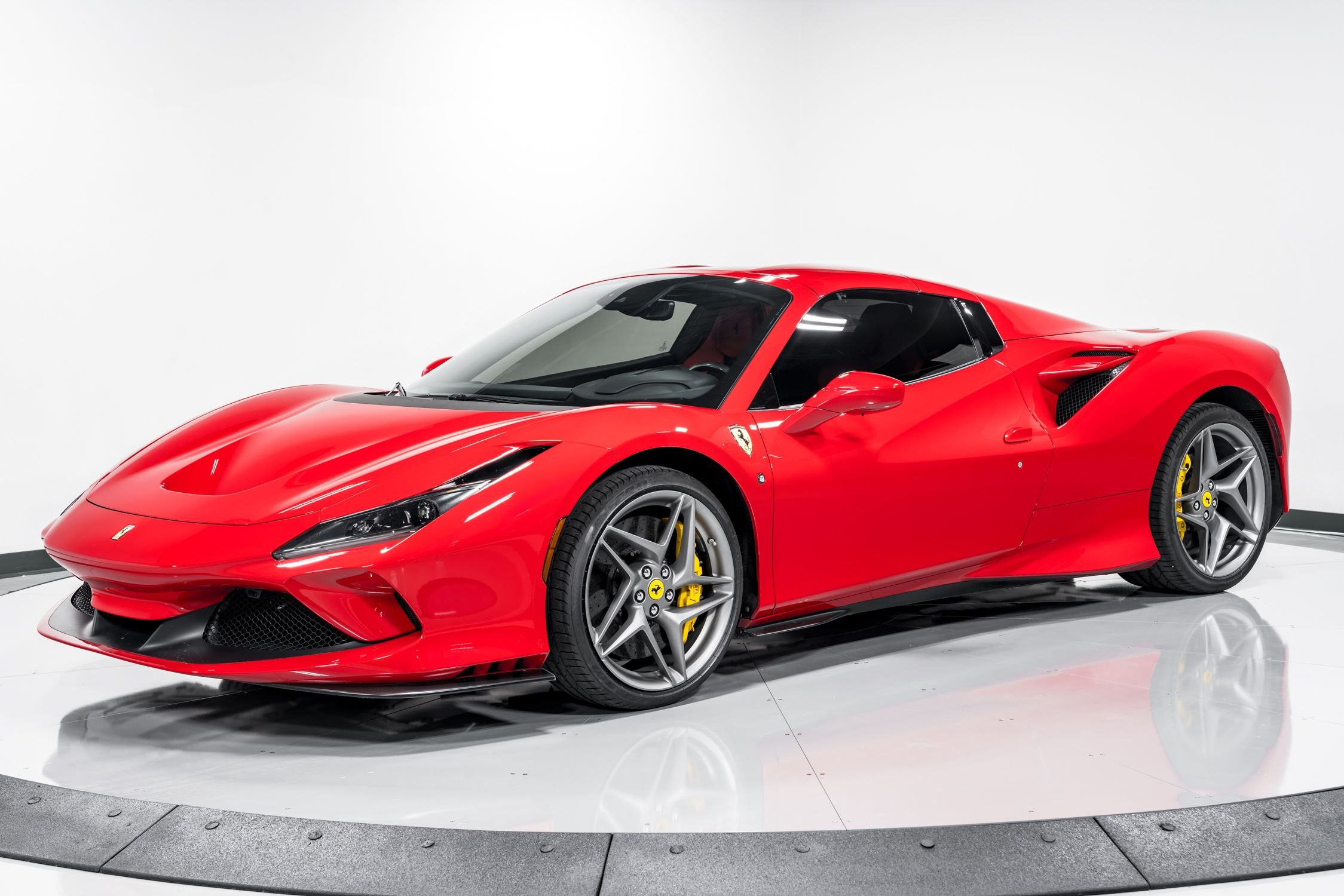 2021 Ferrari F8 Spider, 7/19