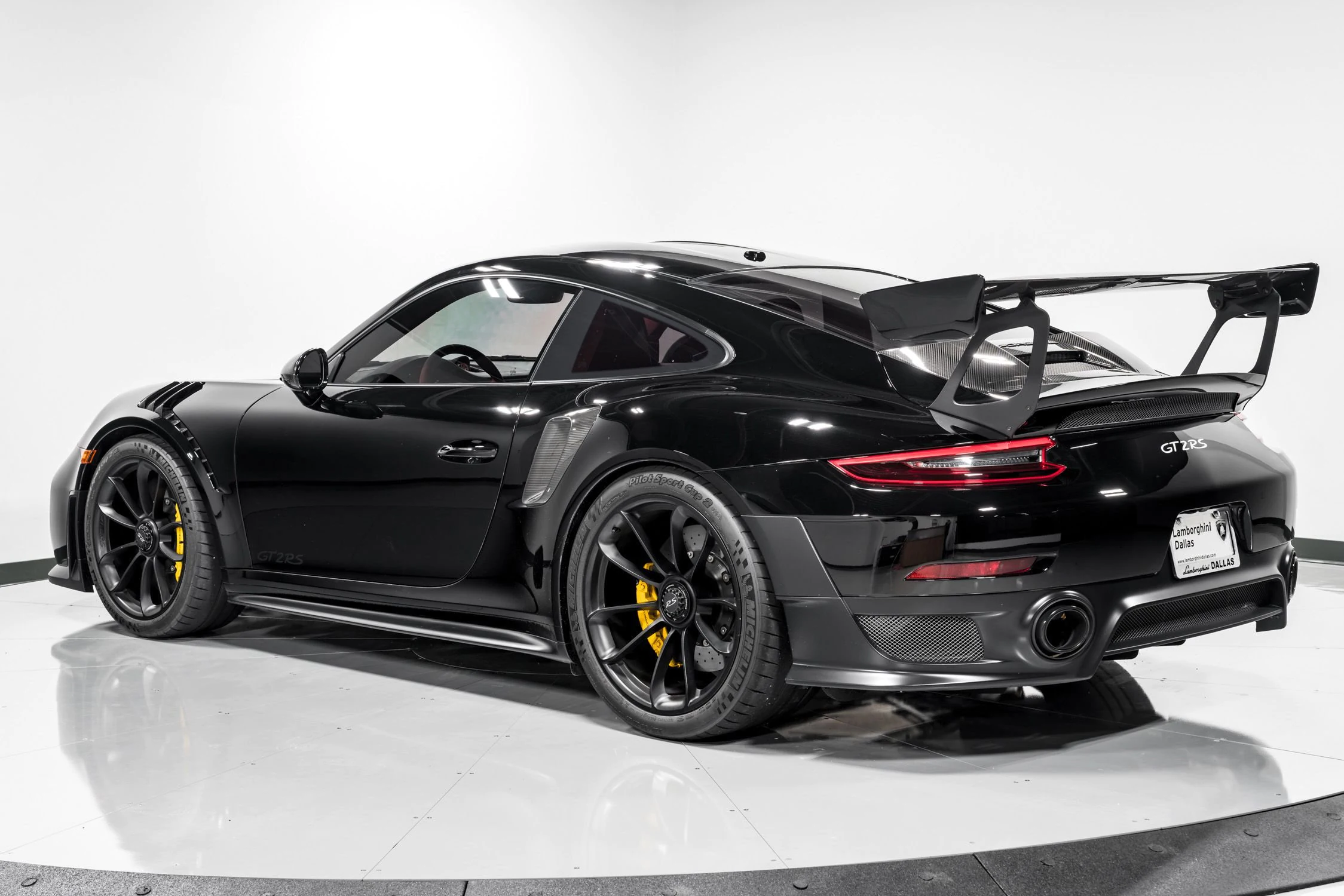 2018 Porsche 911 GT2 RS, 3/21