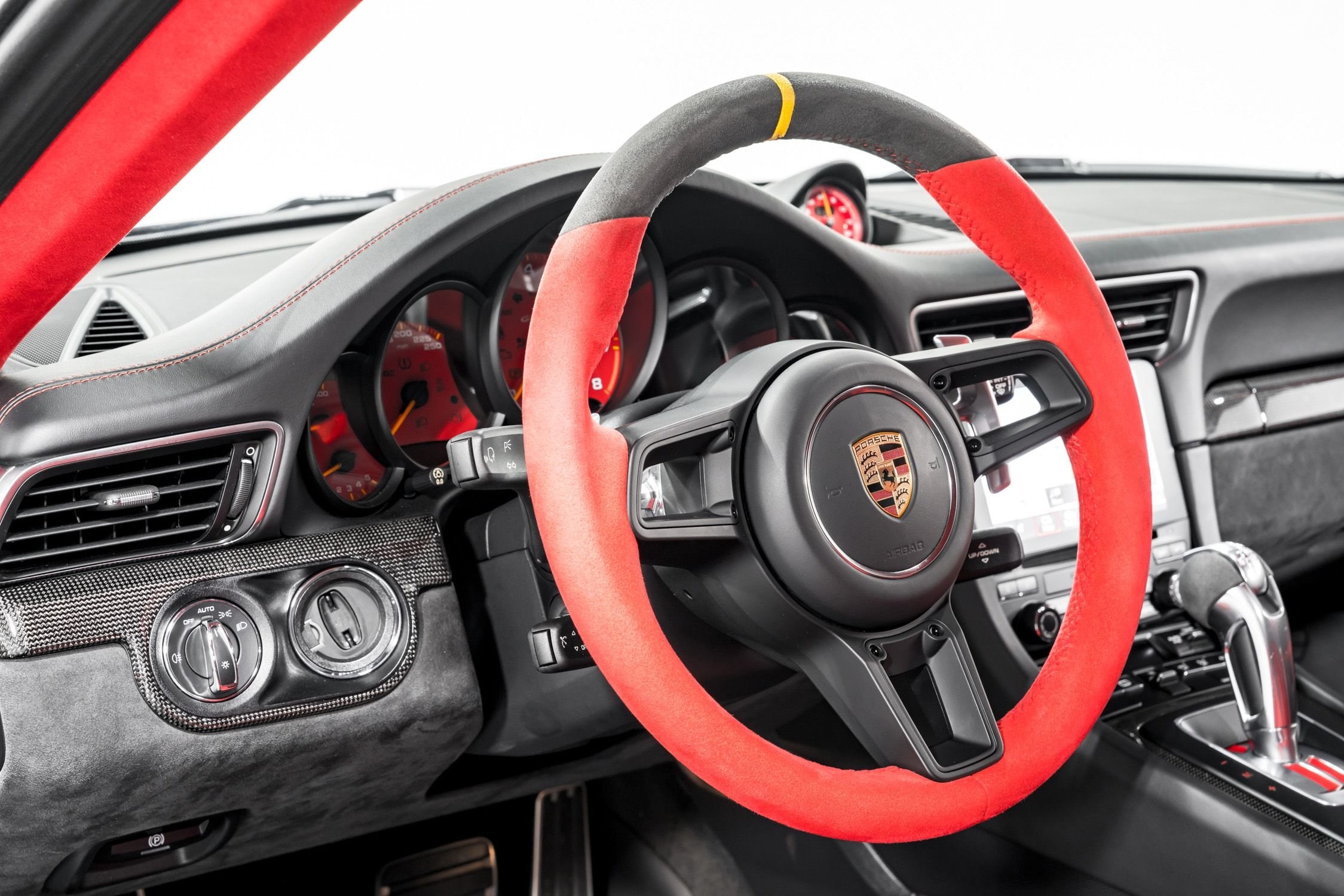 2018 Porsche 911 GT2 RS, 4/21