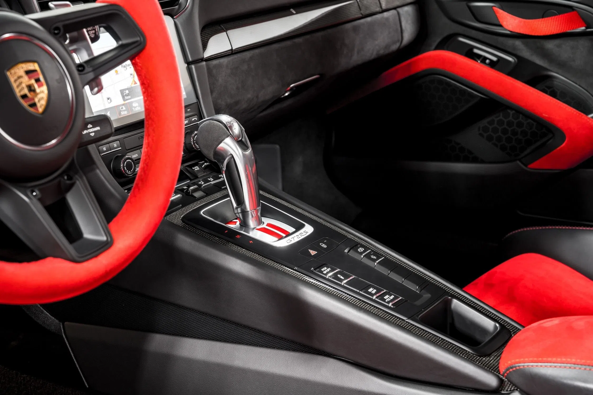 2018 Porsche 911 GT2 RS interior, center console