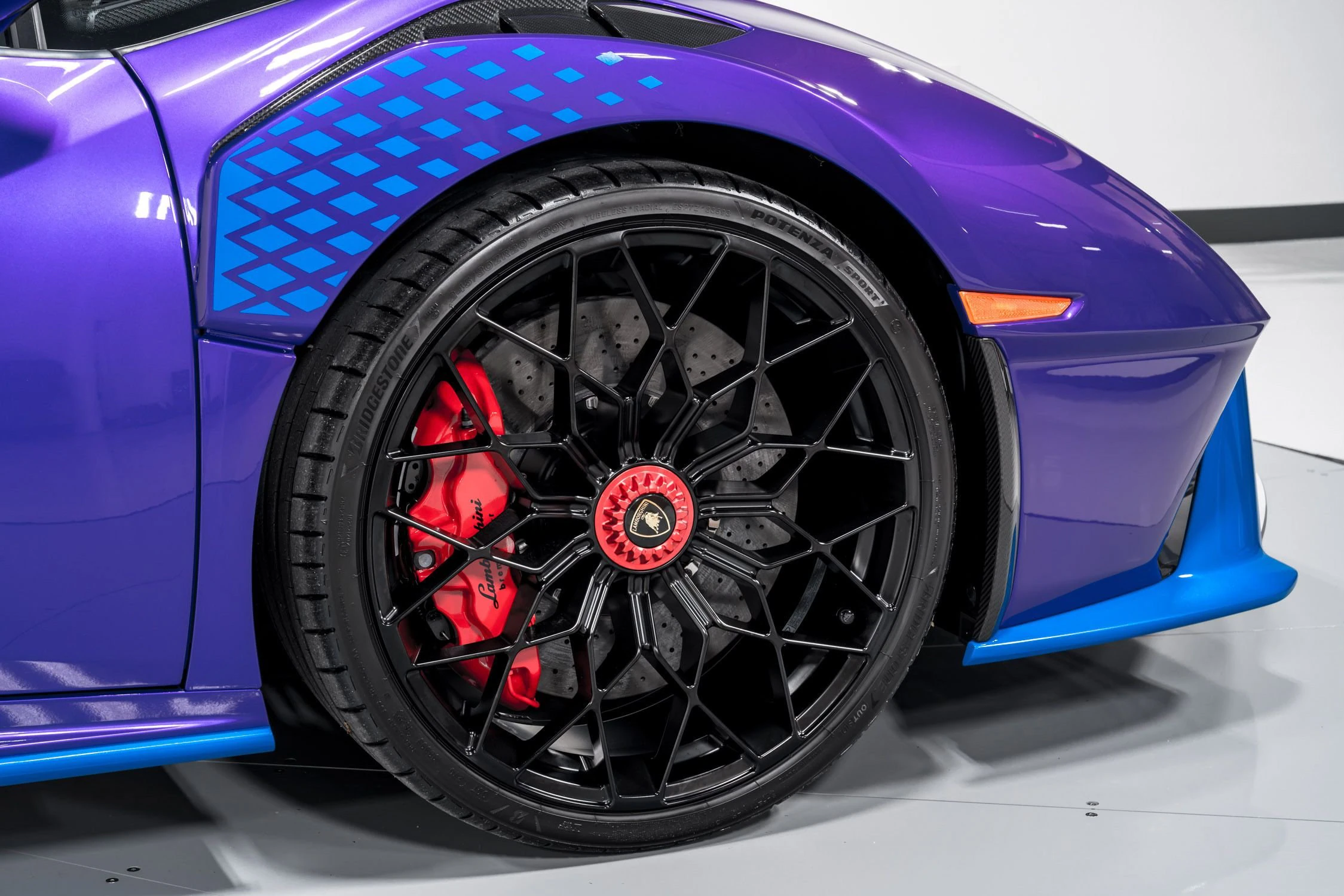 2023 Lamborghini Huracan STO, 9/18