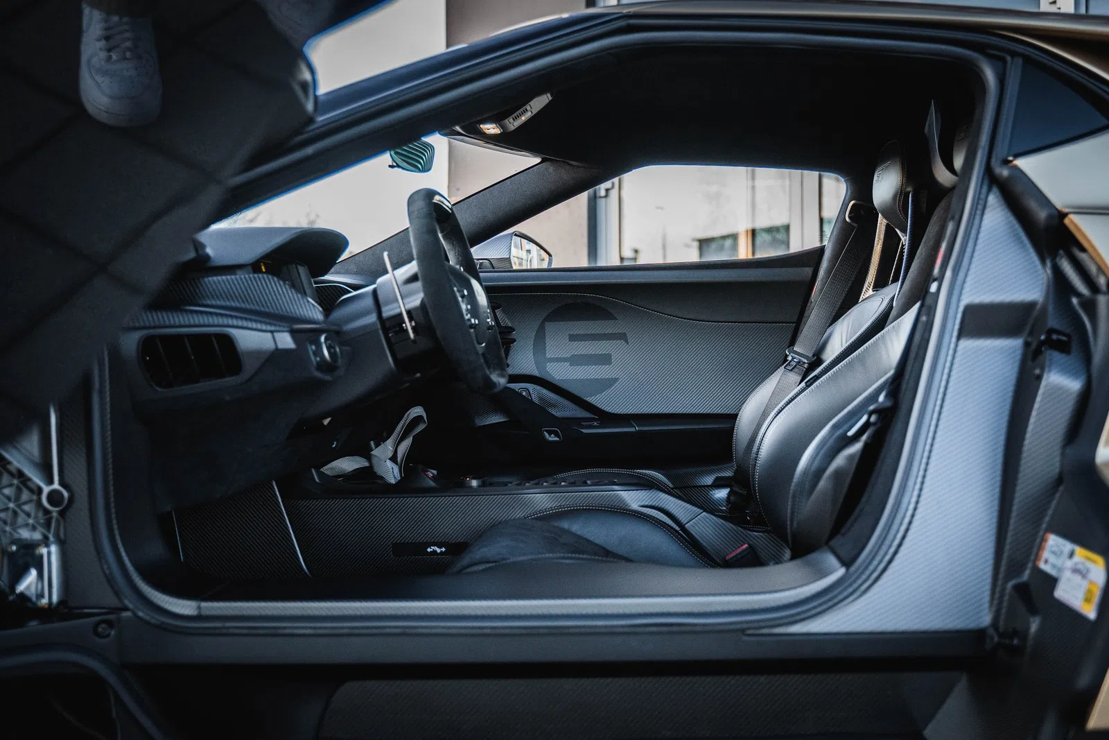 2022 Ford GT Heritage Edition Limited interior, Alcantara