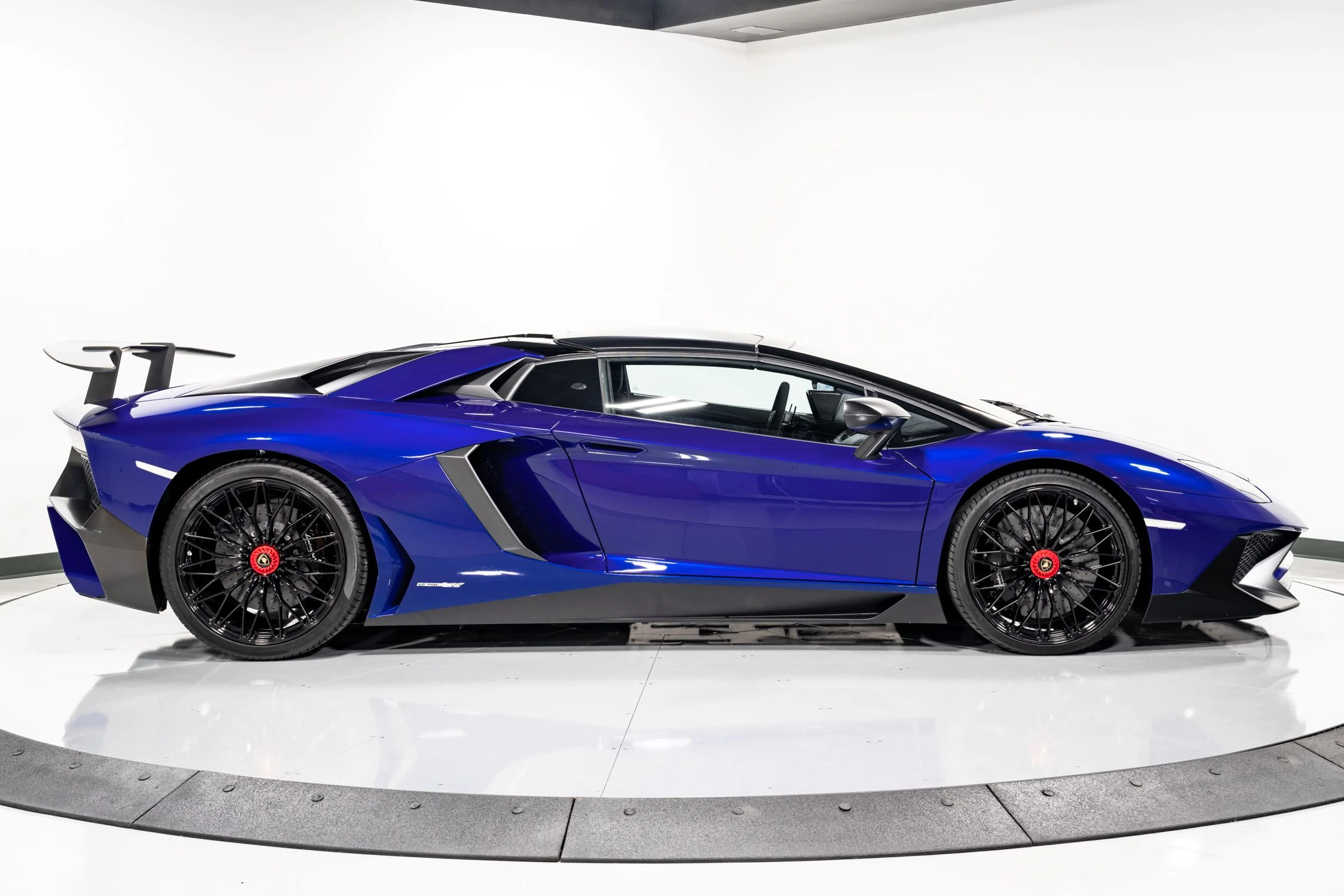 2016 Lamborghini Aventador SV Roadster, 6/24