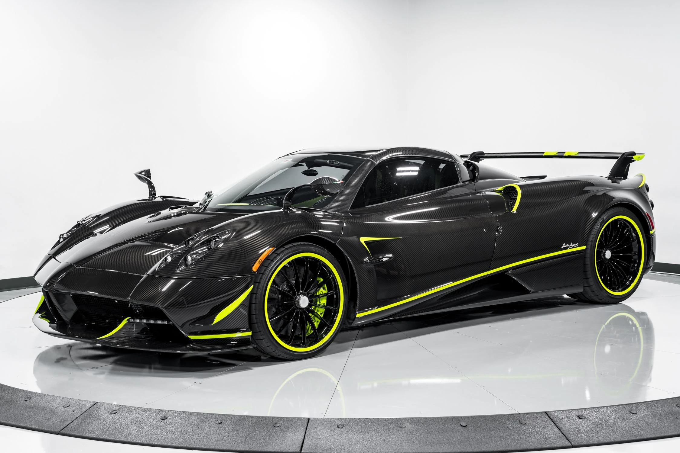 2017 Pagani Huayra Roadster, 7/26