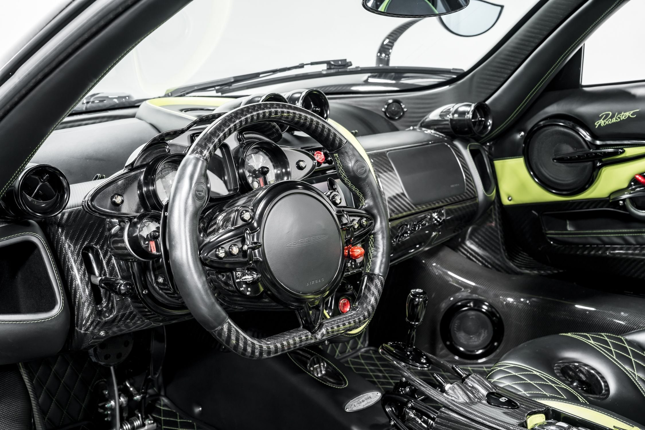 2017 Pagani Huayra Roadster, 14/26