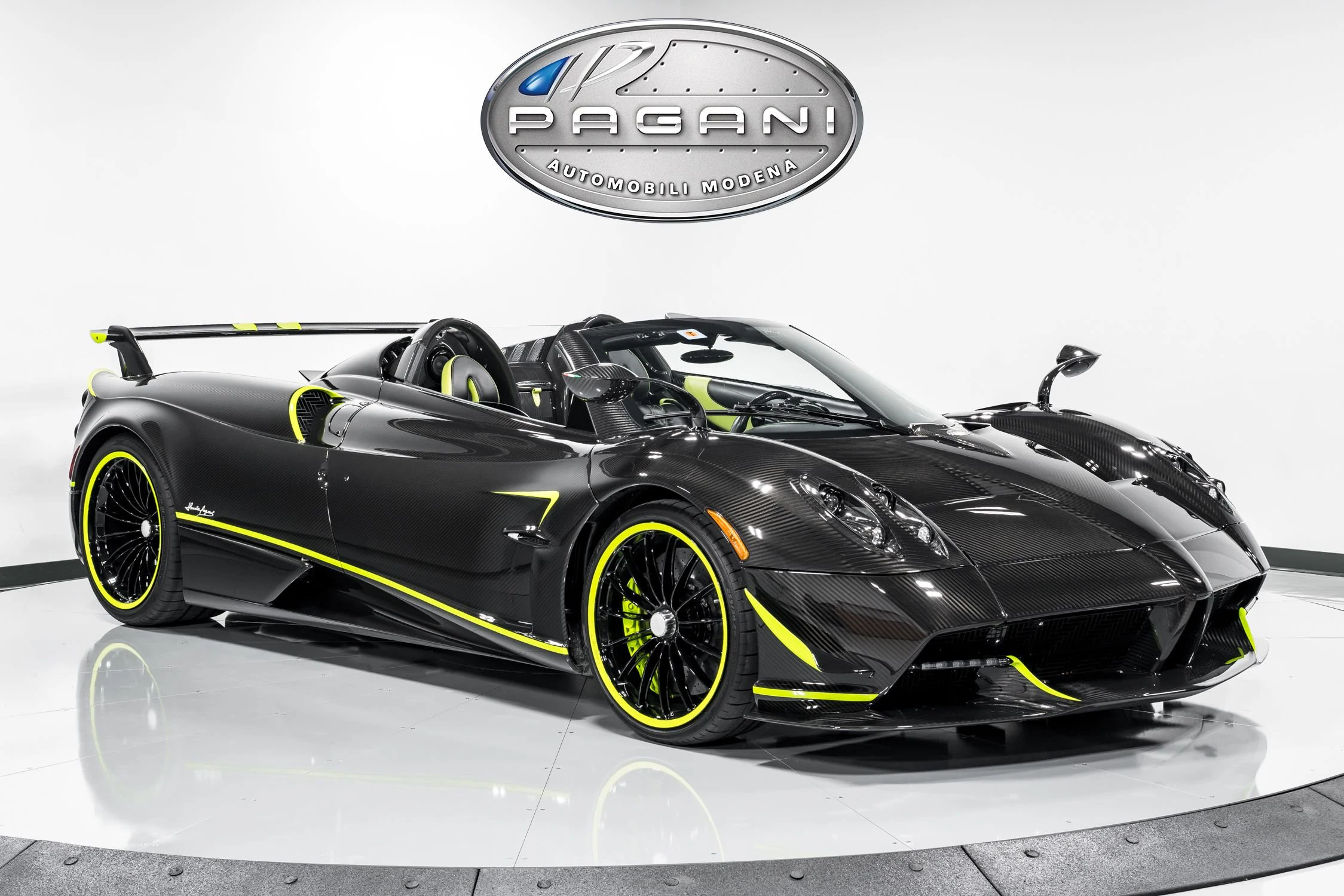 2017 Pagani Huayra Roadster, 20/26