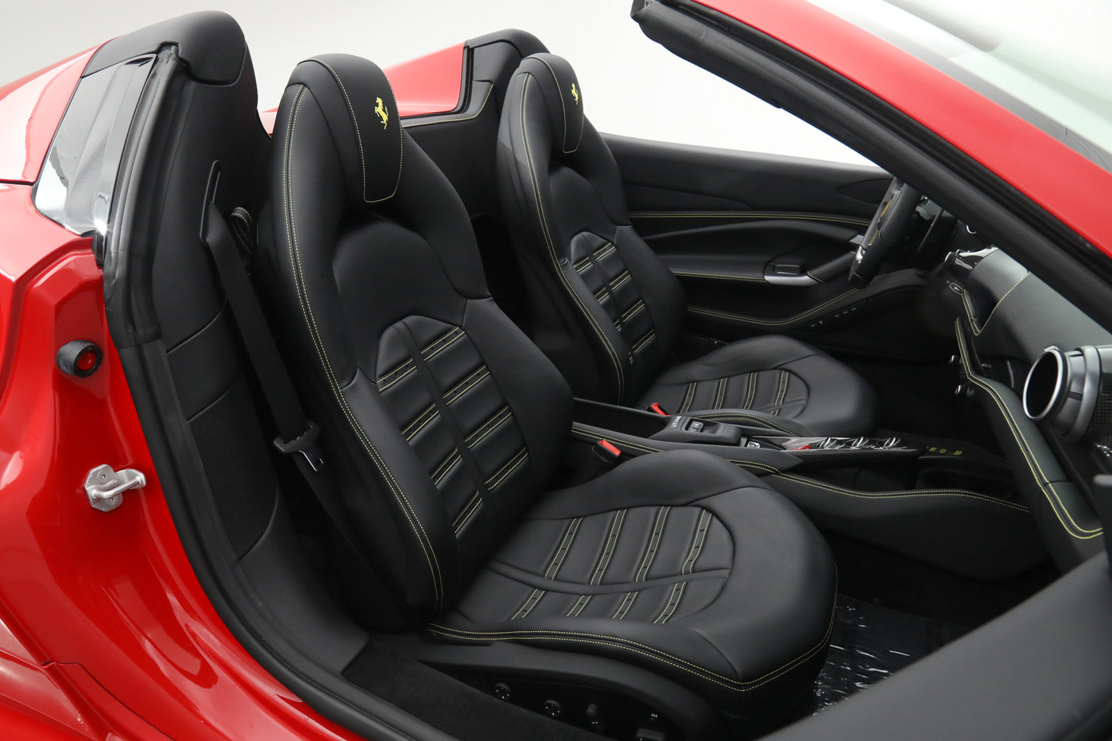 2021 FERRARI F8 SPIDER, 4/14