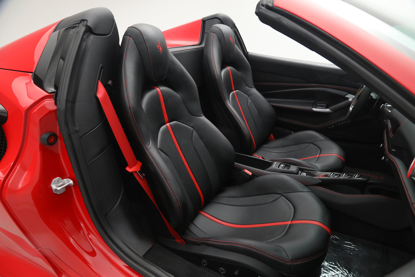 2021 FERRARI F8 SPIDER, 4/14