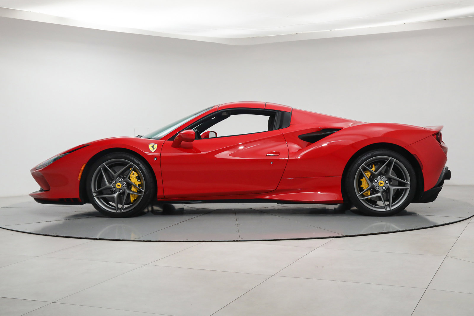 2021 FERRARI F8 SPIDER, 10/14