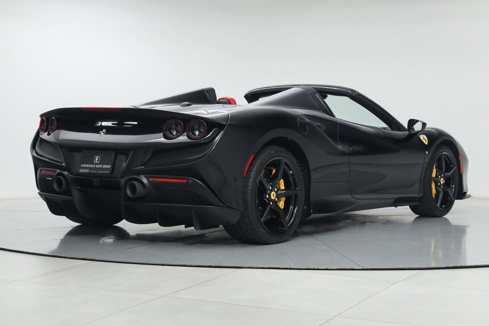 2022 FERRARI F8 SPIDER