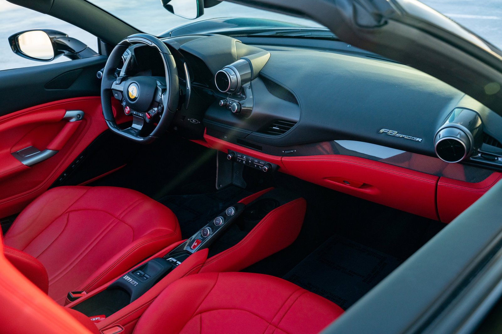 2022 FERRARI F8 SPIDER, 2/15