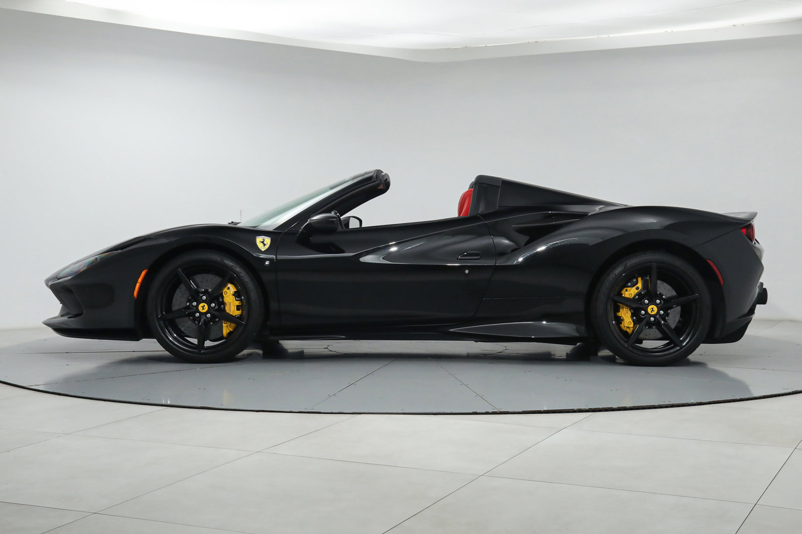 2022 FERRARI F8 SPIDER, 3/15