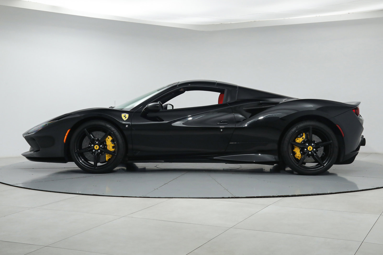 2022 FERRARI F8 SPIDER, 5/15