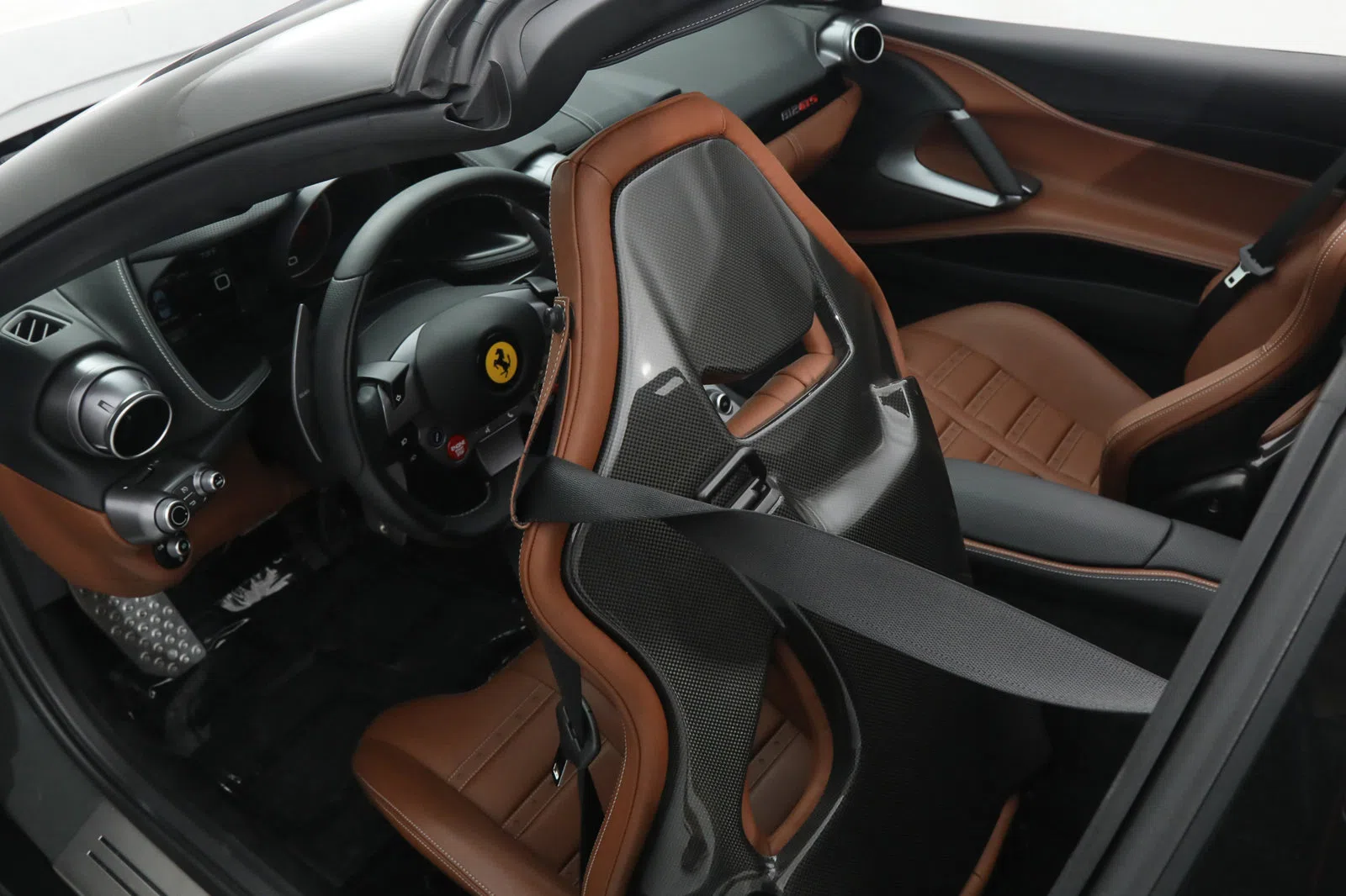2021 FERRARI 812 GTS interior